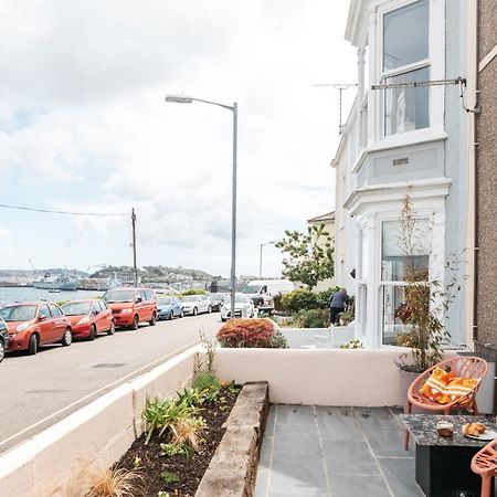 Stunning Views Over The Beautiful Falmouth Harbour 외부 사진